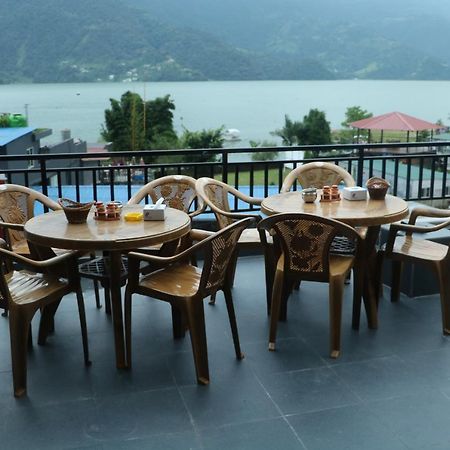 Hotel Eagle Zone Покхара Экстерьер фото