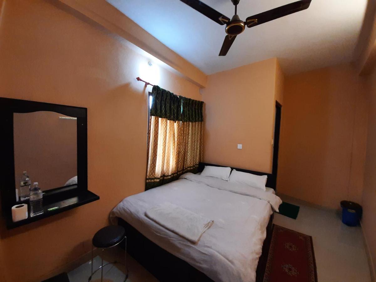 Hotel Eagle Zone Покхара Экстерьер фото
