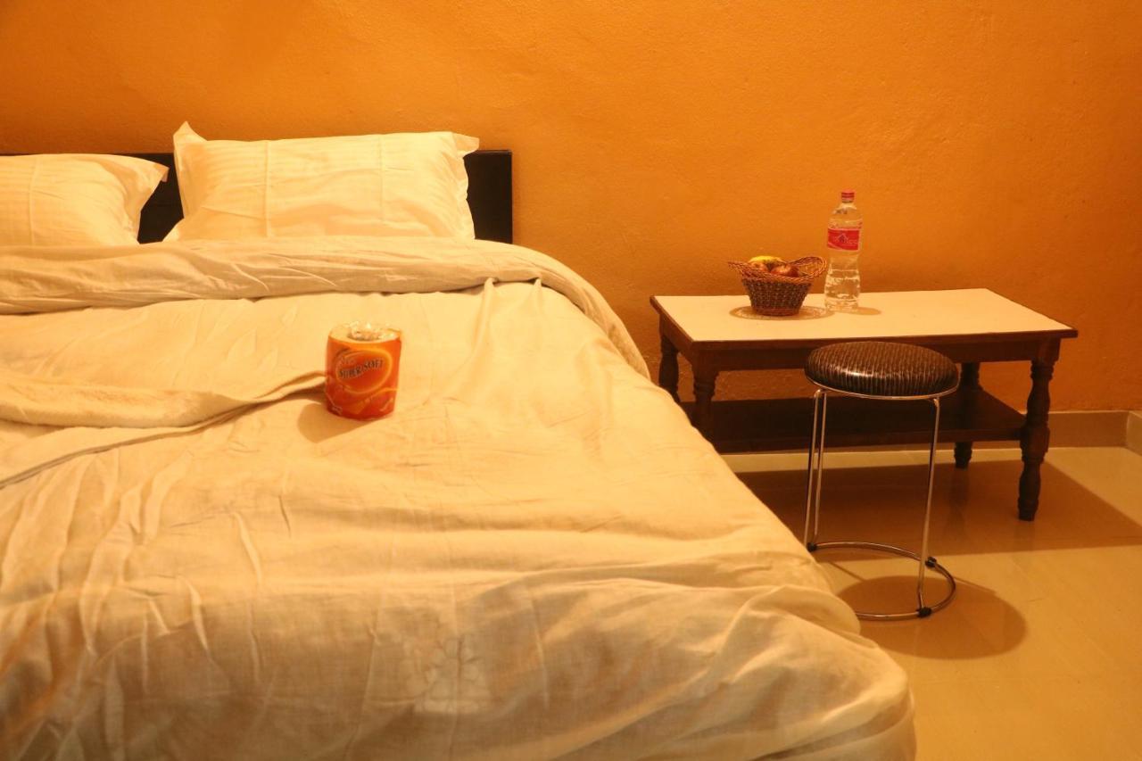 Hotel Eagle Zone Покхара Экстерьер фото